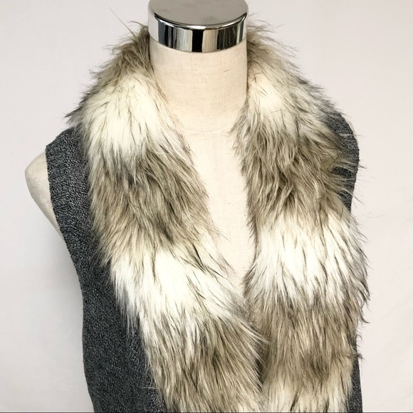 Skies Are Blue Faux Fur Vest Sz L - Picture 3 of 10